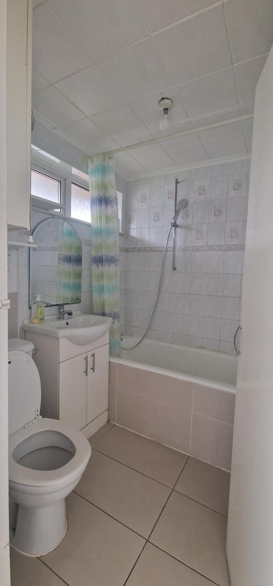 Ritz Place 2 Northolt  Esterno foto